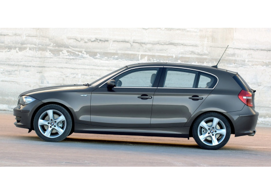 ZierChromleiste für seitliche Autofensterkonturen BMW Série 1 E87 LCI 0711