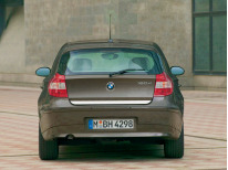 Baguette de coffre chromée pour BMW Série 1 E87 0407