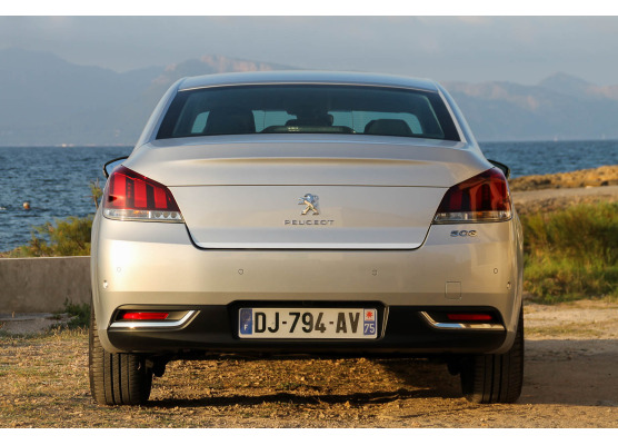 Baguette de coffre chromée pour Peugeot 508 Berline phase 2